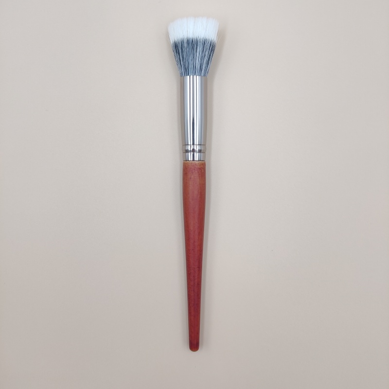 blush brush