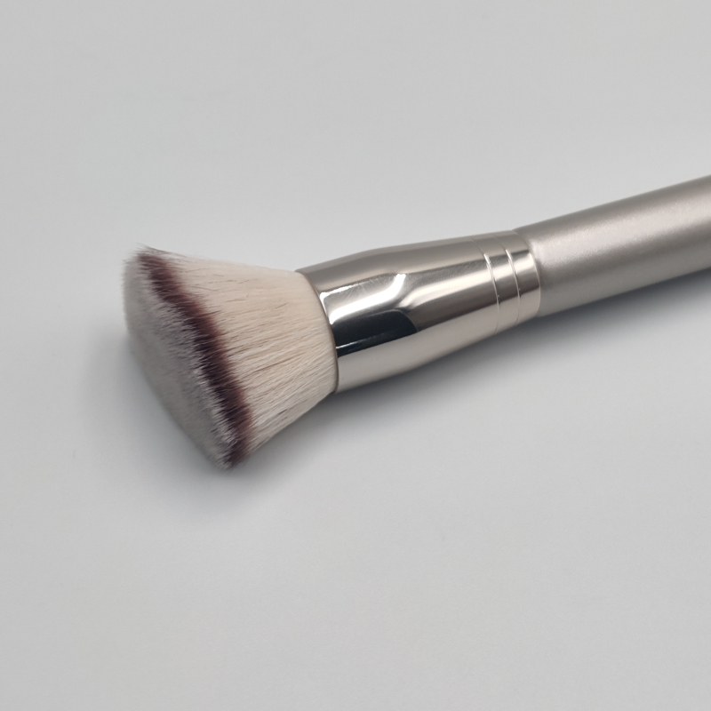 dual ended makeup brush 4