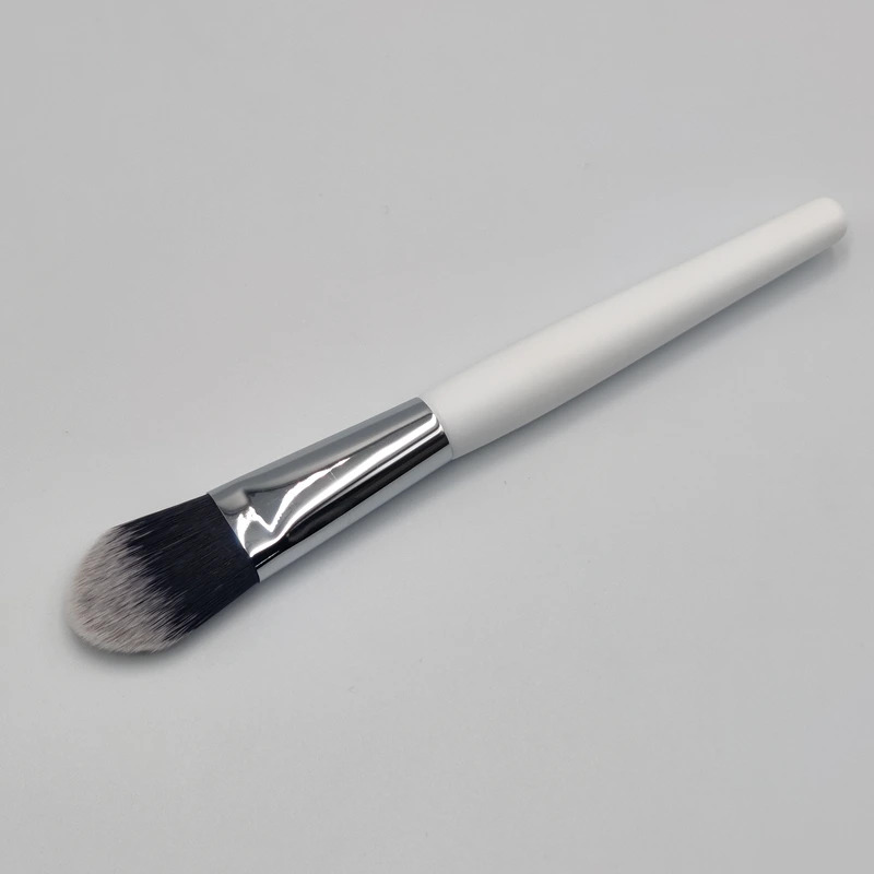 foundation brush 2