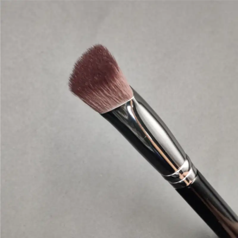 3D Foundation Brush