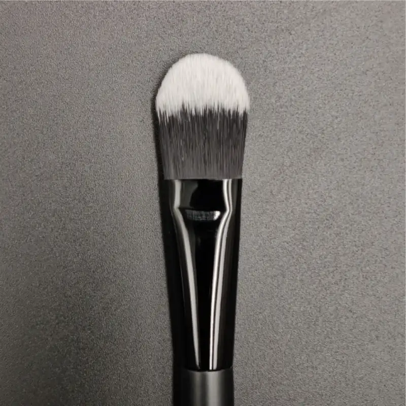 Tongue-Shaped Foundation Brush